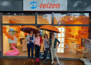 D-reizen weer terug met winkel in Hoorn